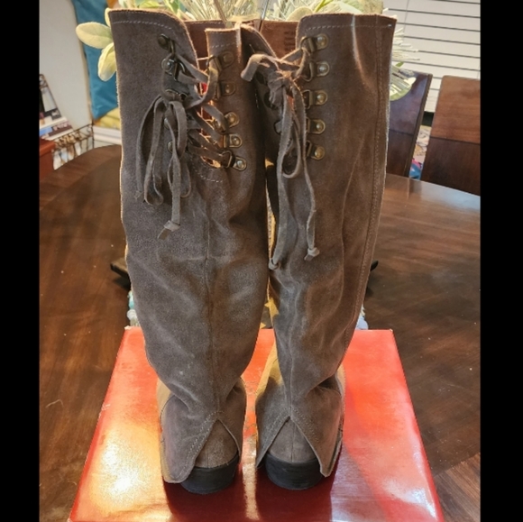 Naughty Monkey Mid-Calf Boots Size 8.5 - Picture 2 of 8